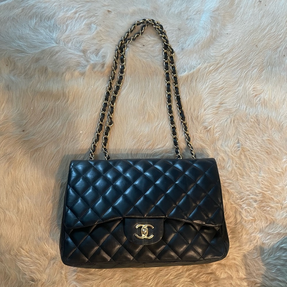 Authentic Chanel Quilted CC SHW Classic Jumbo Chain Shoulder Bag